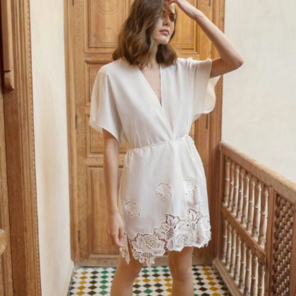 White floral embroidered robe